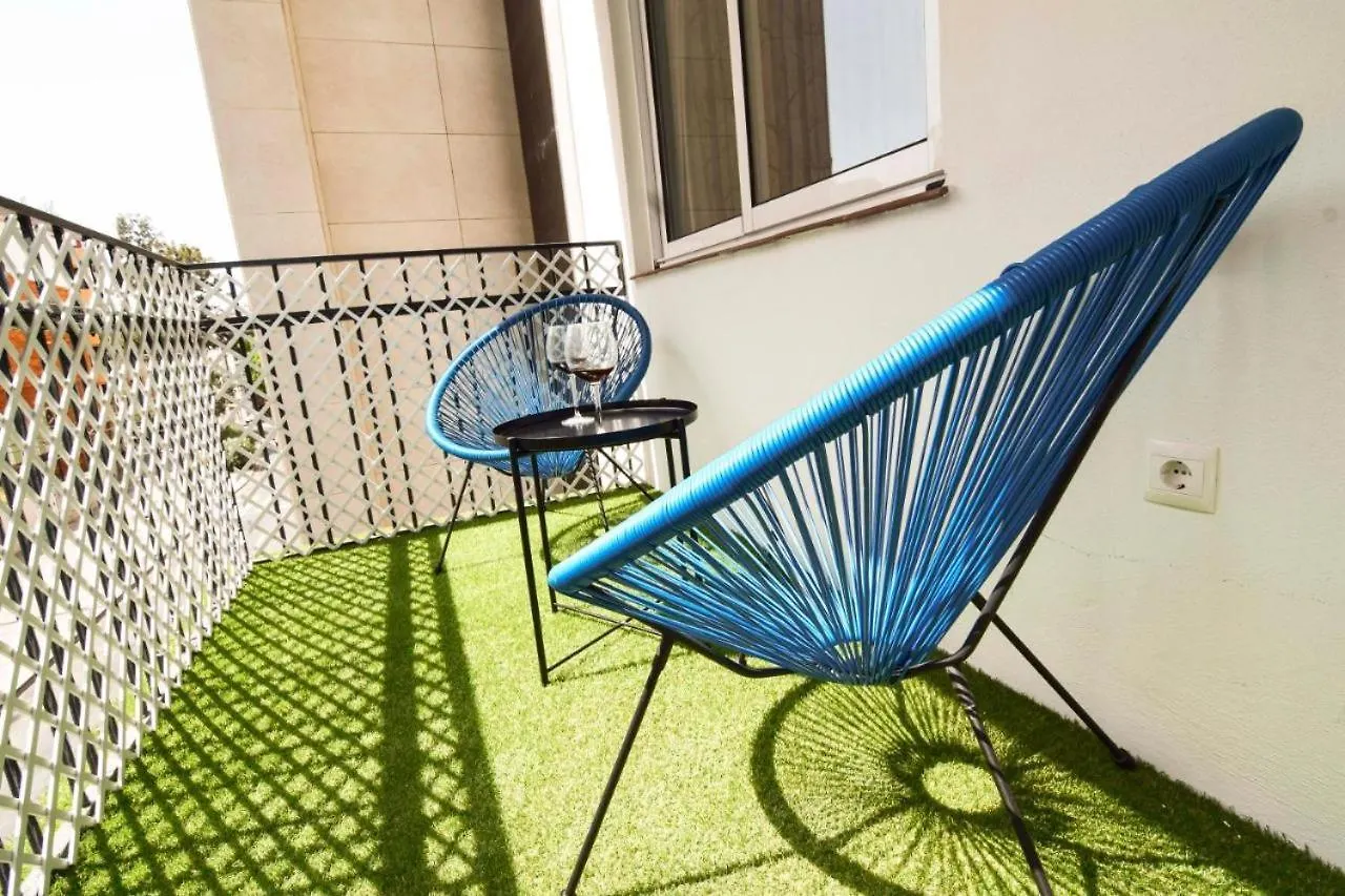 Apartamento Con Terraza En El Centro Historico De Capuchinos Málaga Apartman
